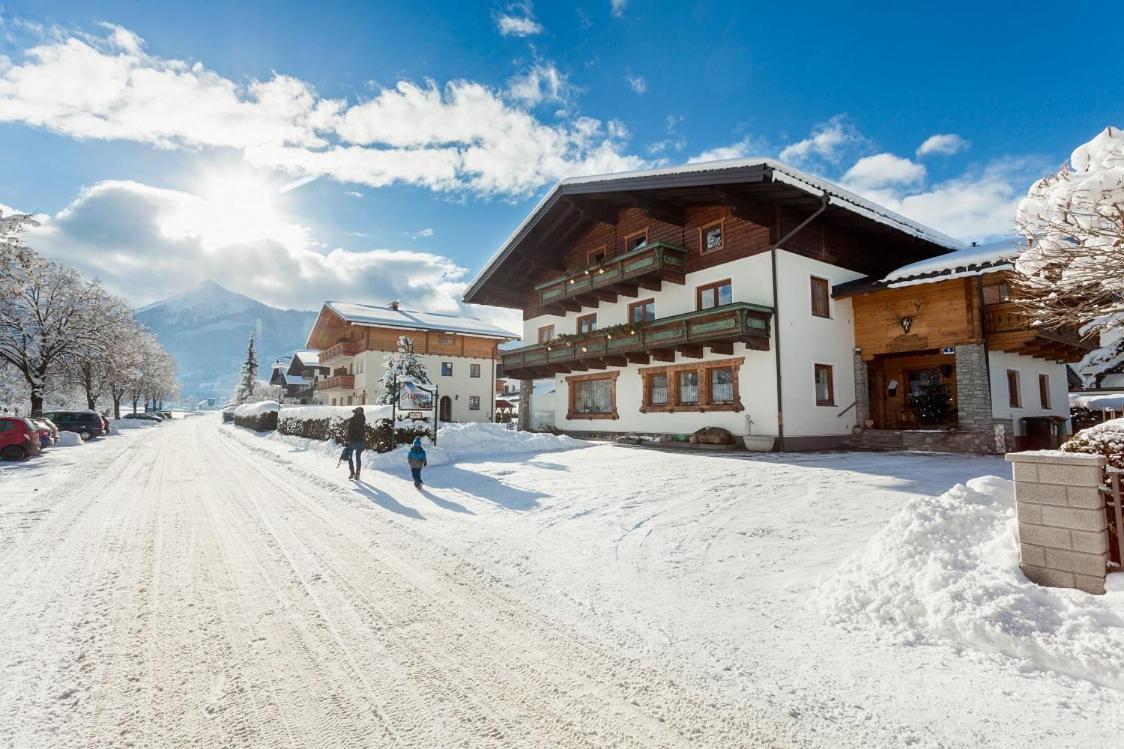 Holiday Im Gaestehaus Warter In Altenmarkt Altenmarkt im Pongau Buitenkant foto